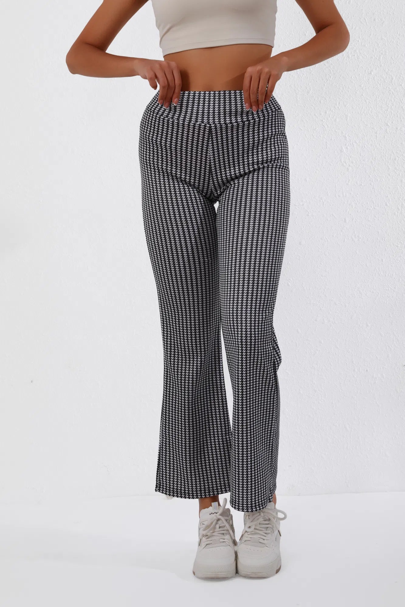 High-Waisted Houndstooth Flare Trousers – Stretch Fit Women's Wide-Leg Pants