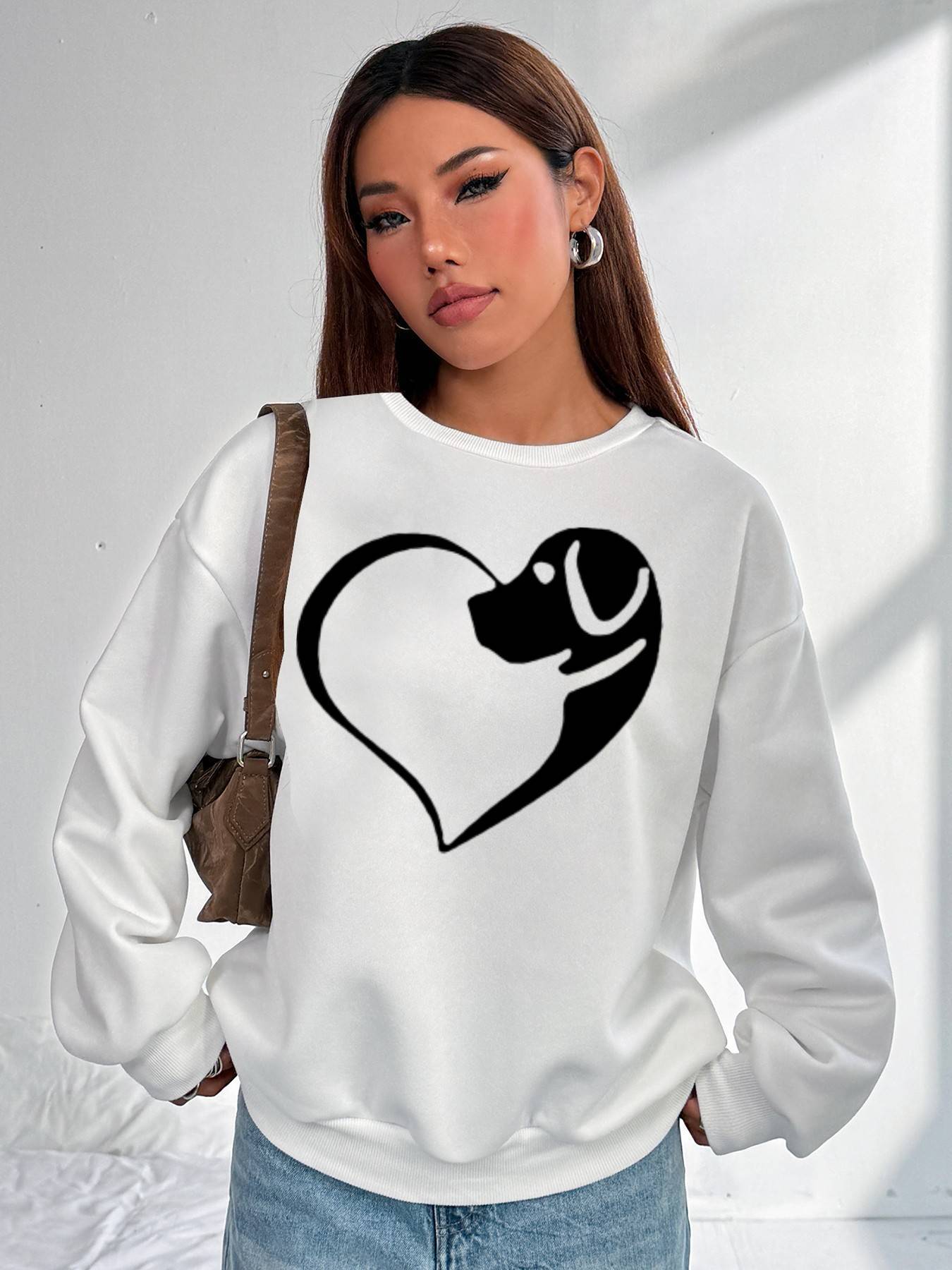 Women's Crew Neck Sweatshirt with Pockets - Comfortable Long Sleeve Top