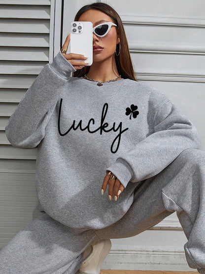 Women's Basic Crew Neck Sweatshirt - Long Sleeve with Pockets