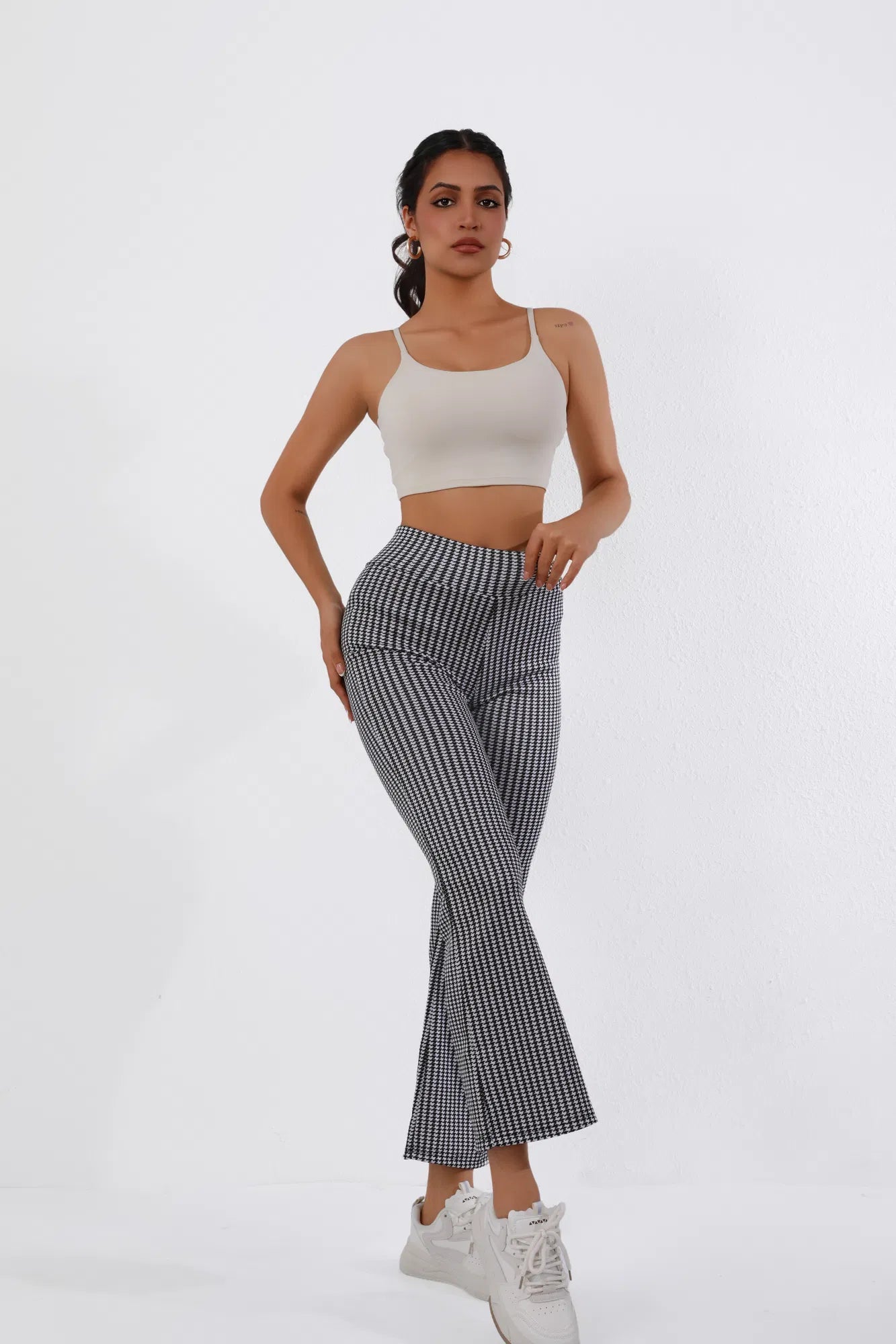 High-Waisted Houndstooth Flare Trousers – Stretch Fit Women's Wide-Leg Pants