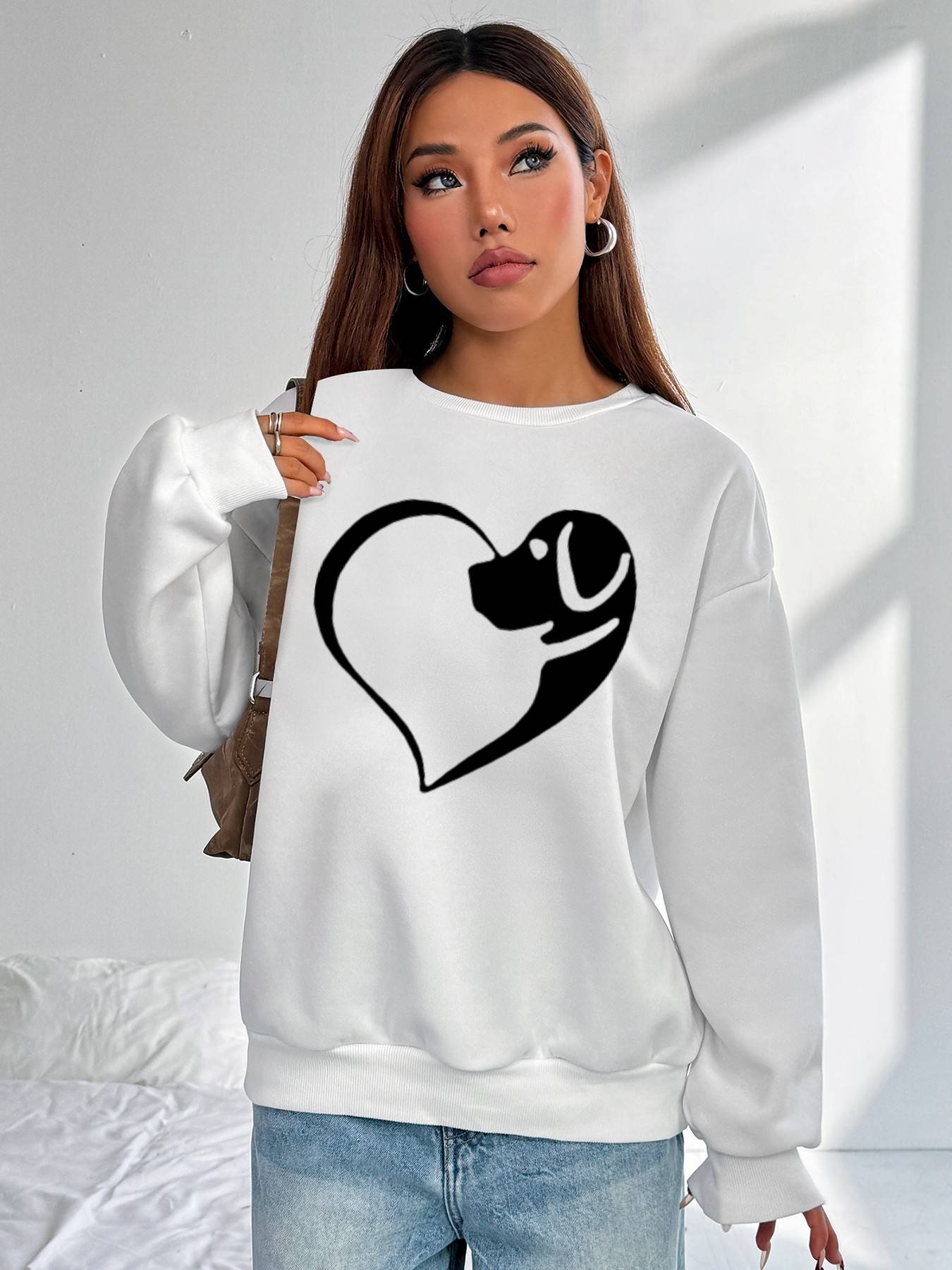Women's Crew Neck Sweatshirt with Pockets - Comfortable Long Sleeve Top