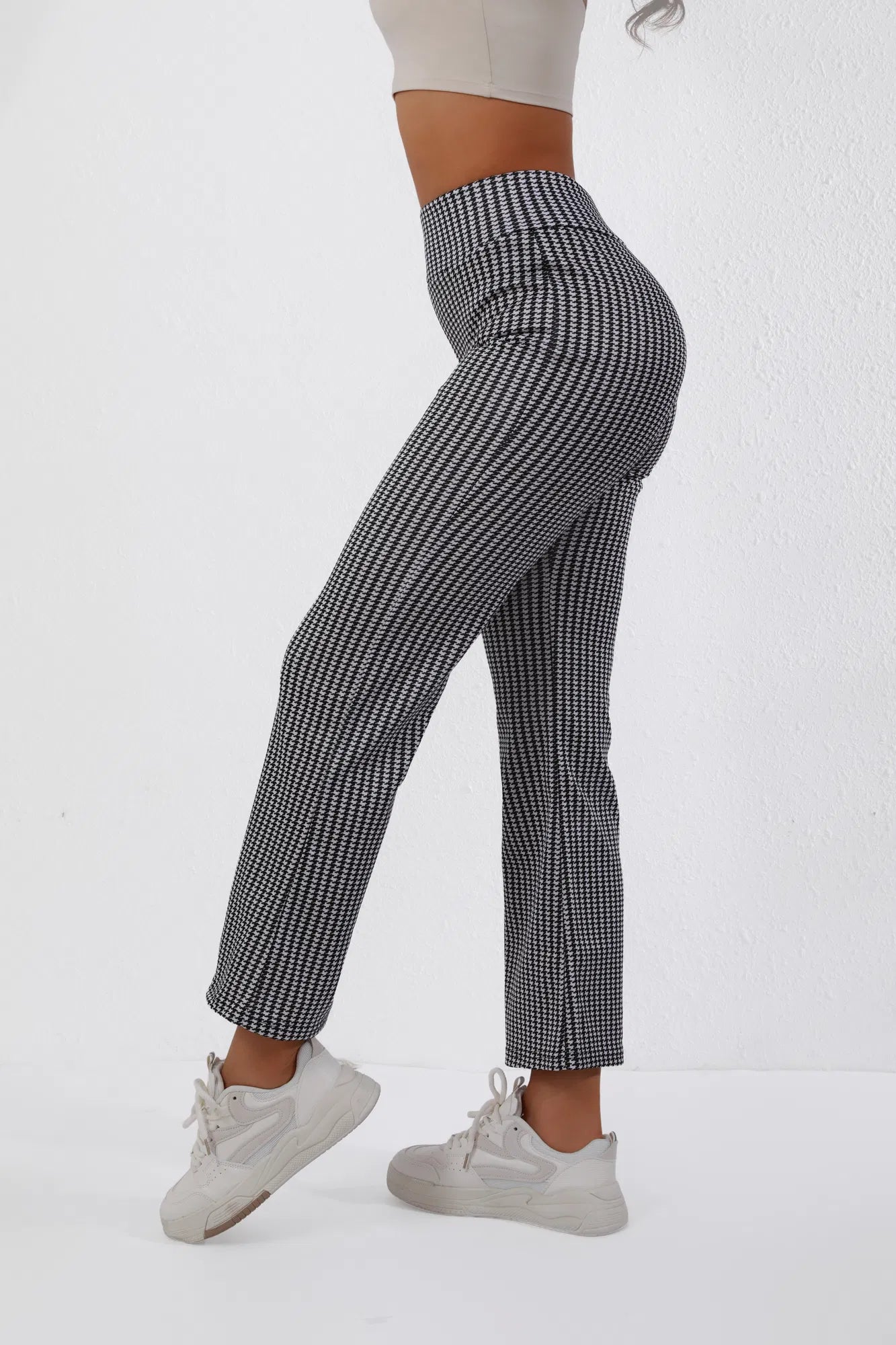 High-Waisted Houndstooth Flare Trousers – Stretch Fit Women's Wide-Leg Pants